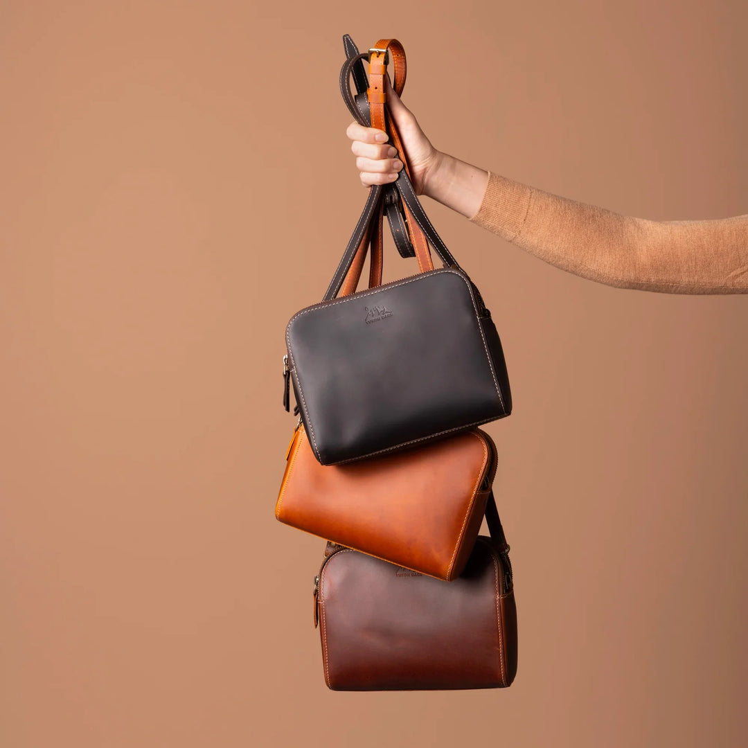 ショルダーバッグ YUKI HASHIMOTO / MINI CROSSBODY BAG 楽天市場】【yuki(ドキ子さん)ROOMコラボ】 本革 スマホショルダー