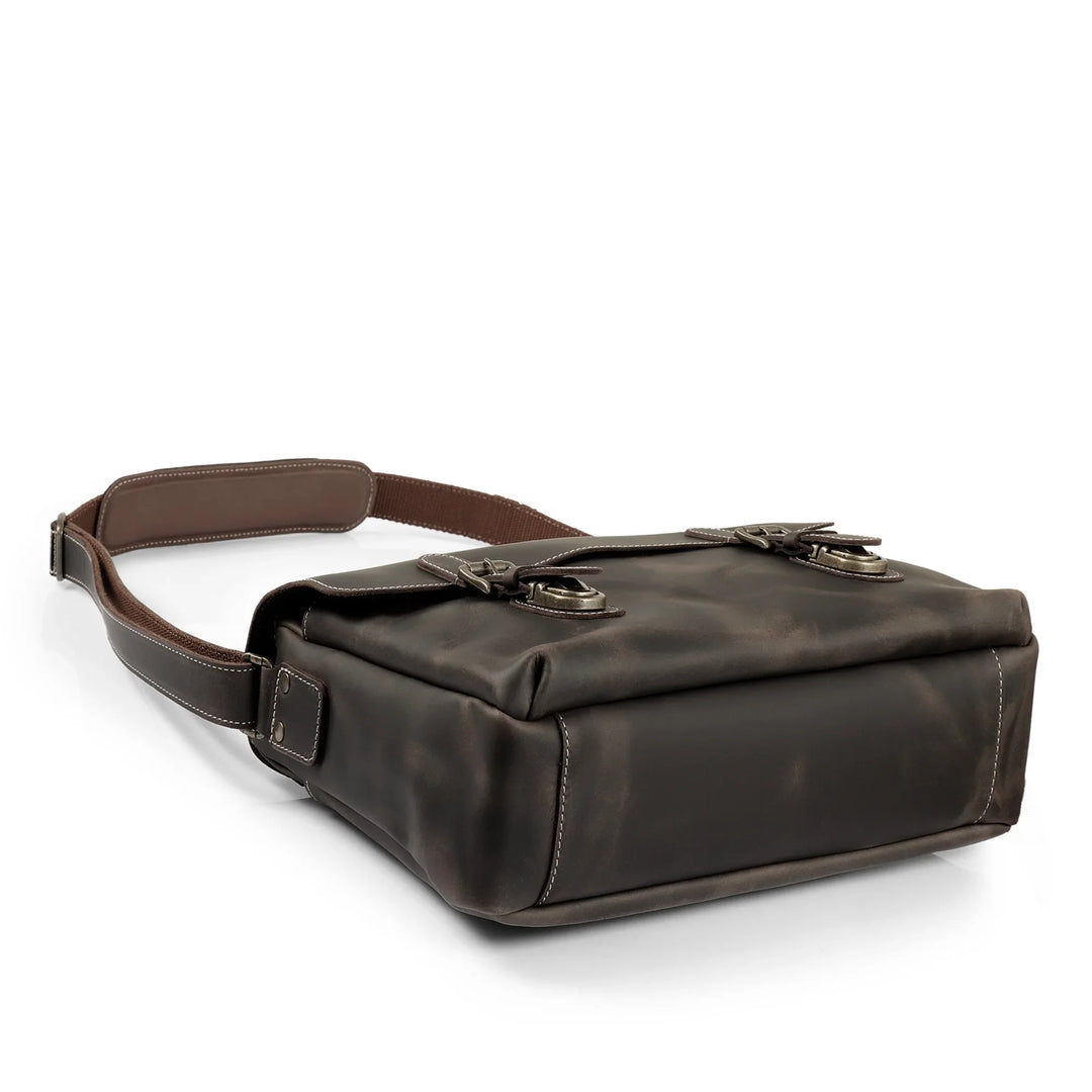 Plume Crazy Horse Leather Messenger Bag – Yukon Bags